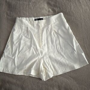 Elegant White Women's Shorts